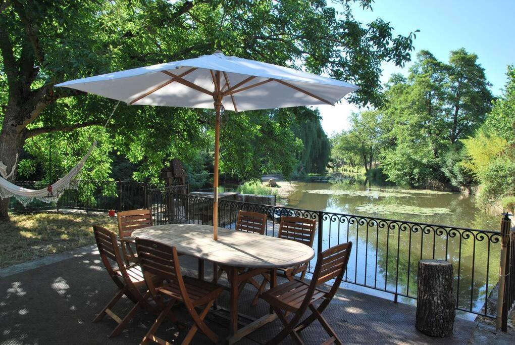 Magnifique Moulin Proche Chablis, Jacuzzi Et Riviere Villa Annay-sur-Serein Exterior photo